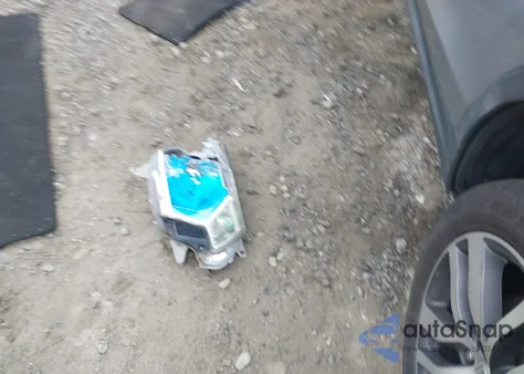 2017 Honda Pilot Touring z USA, uszkodzony, nr VIN 5FNYF5H90HB030940